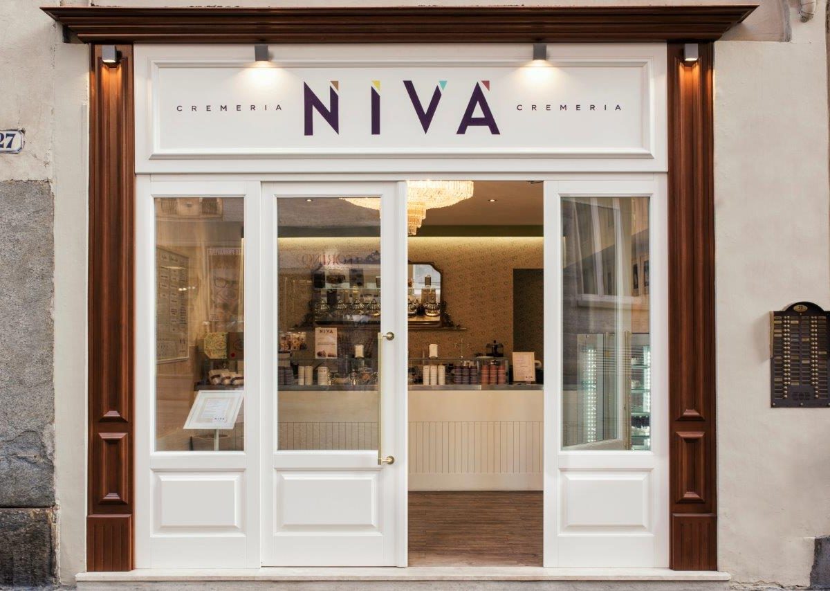 Nivà Via Lagrange - Storia Esterno della gelateria Nivà di Via Lagrange Torino